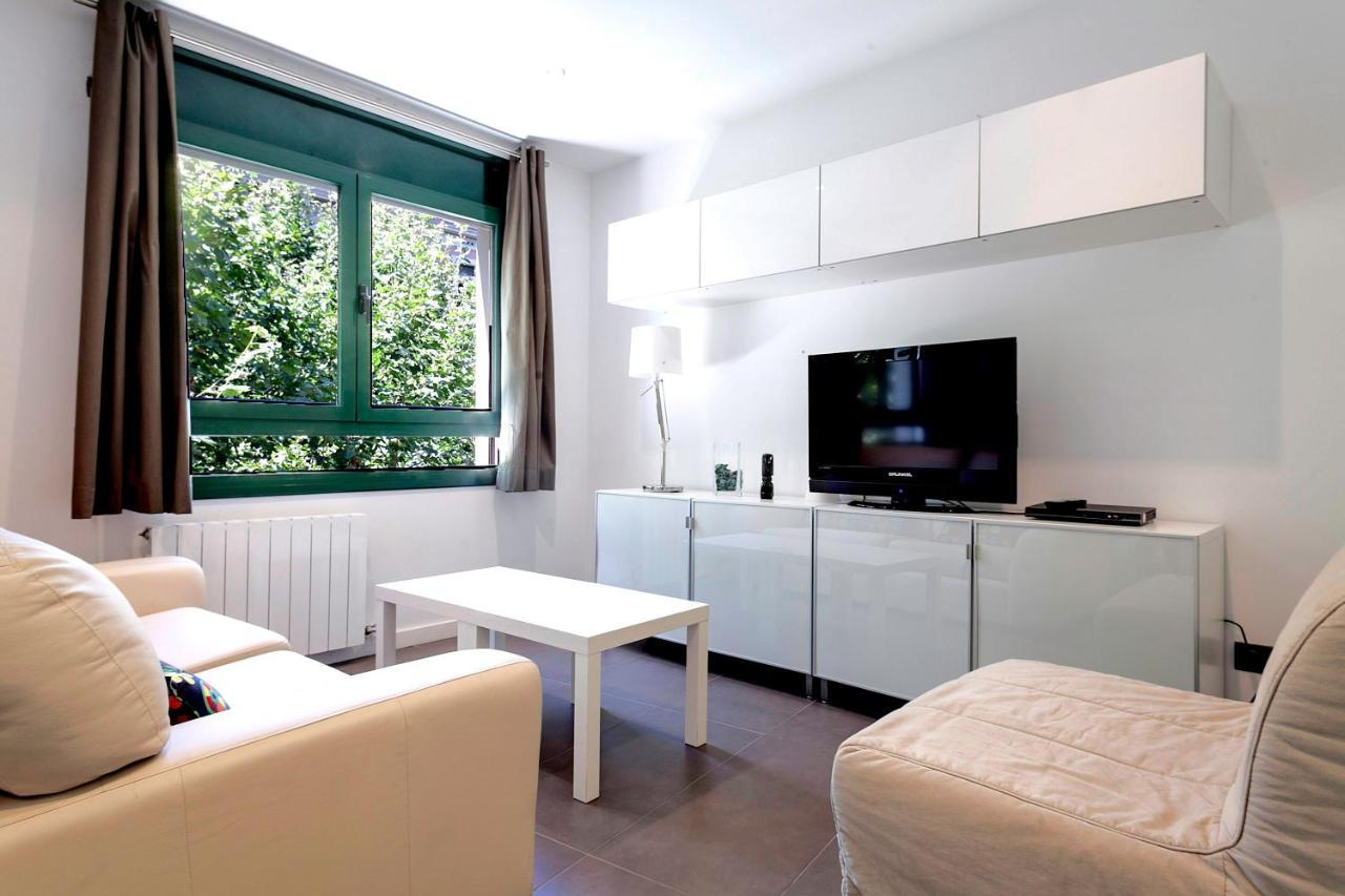 Barcelona Comtal Apartments Bagian luar foto
