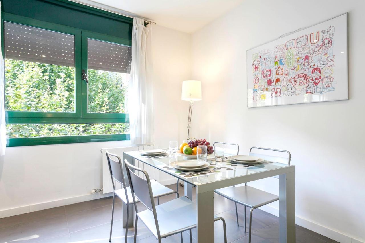 Barcelona Comtal Apartments Bagian luar foto